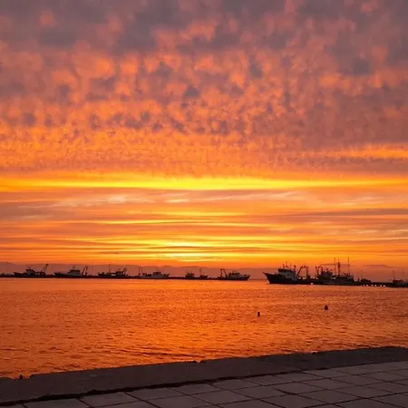 شقة Xronis 1 نيا ميشانيونا